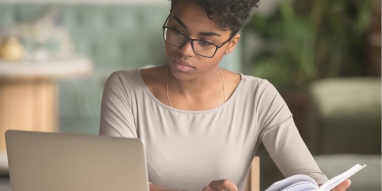 What is refinancing a car?