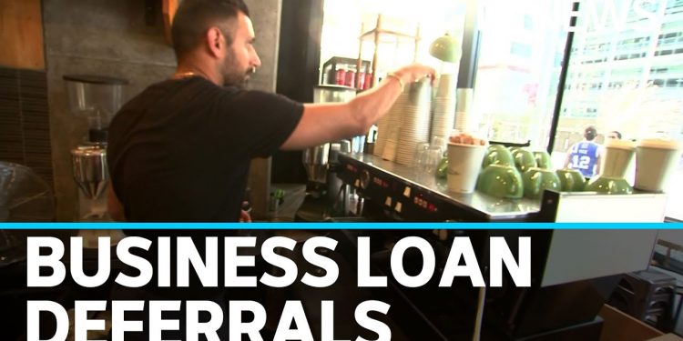 Banks hit pause on $100 billion in small business loan repayments amid coronavirus fears | ABC News