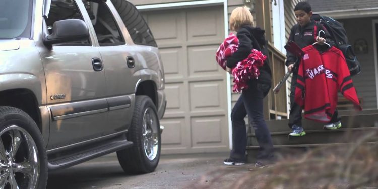 Kitsap Credit Union Auto Loans – Hockey Mom (30 sec)