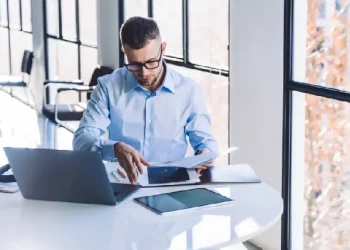 Private Equity Investments vs. Business Loans: What You Need to Know