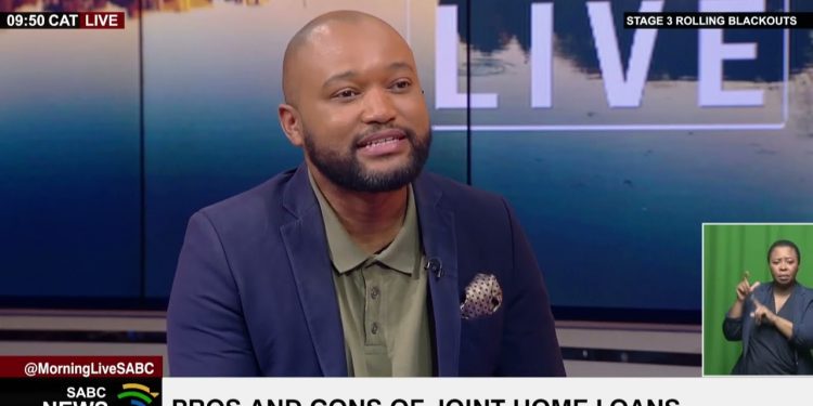 Pros and cons of taking out joint home loans