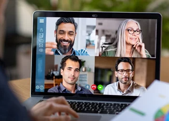 Pros and Cons of Hybrid Work for Your Employees