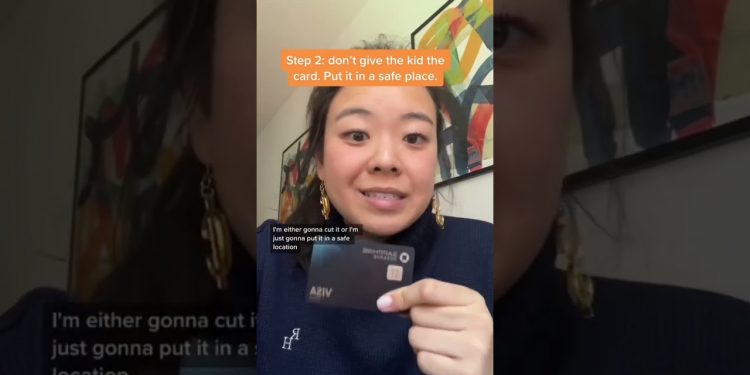 How RICH people give their kids perfect credit scores! #creditscore #creditcard #money #rich #kids