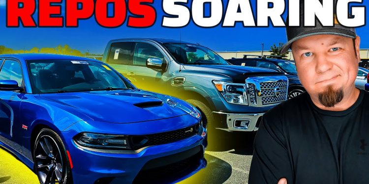 CAR REPOSSESSION CRISIS! People Are Abandoning Their Auto Loans!